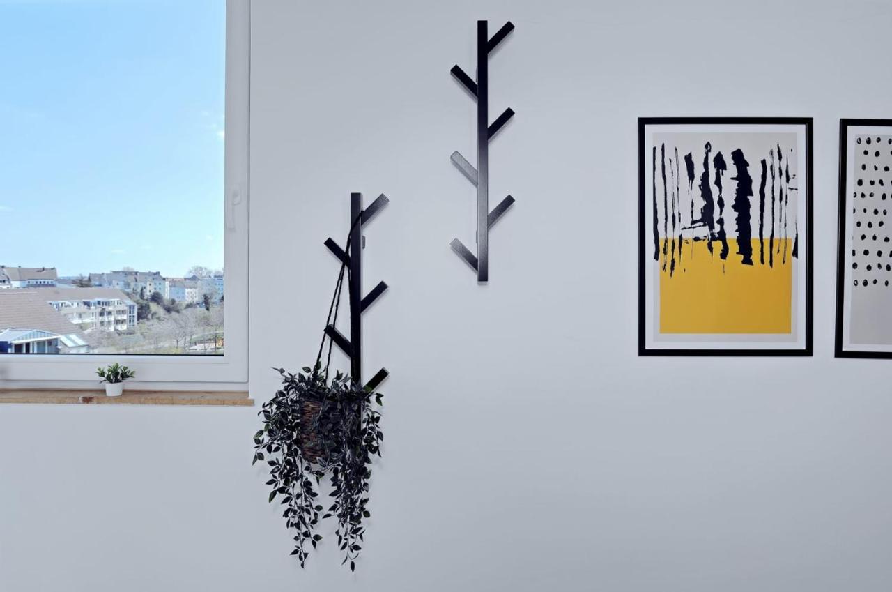'Traveller Lodge' Grosszuegiges Apartment - 3 Bedroom 10Min To Hbf, Full Kitchen, Homeoffice, Netflix, Wifi Дюссельдорф Екстер'єр фото